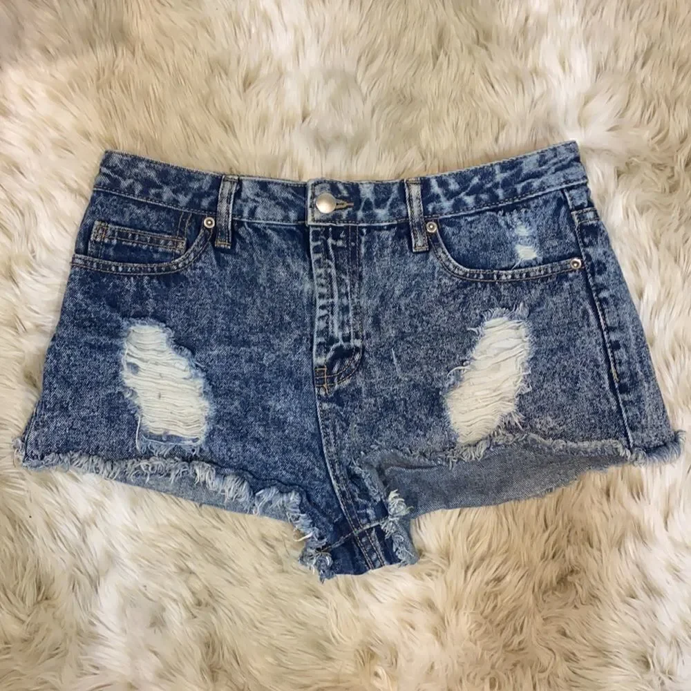 Acid Wash High Rise Jean Short Shorts F21 size 28